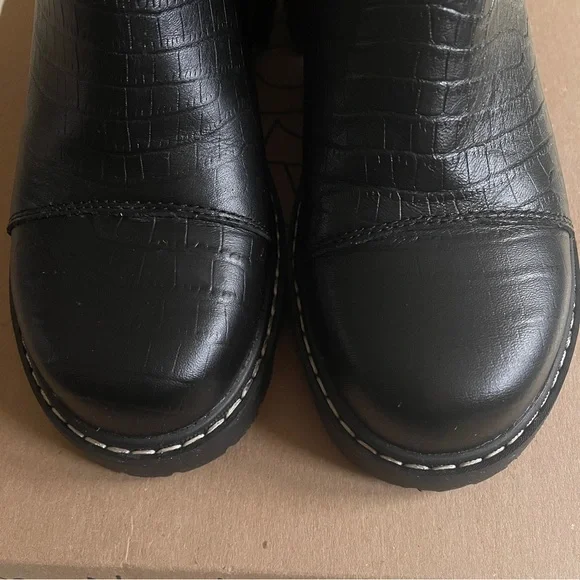 Sorel Joan Now Chelsea Boot - Picture 3 of 9